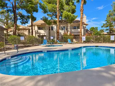 905 Rockview Drive 202 Pool