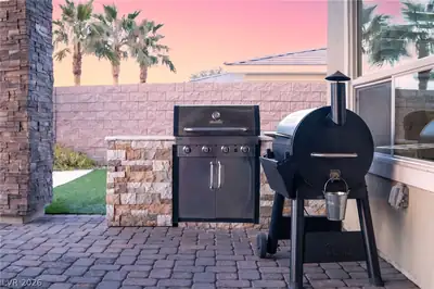 9 Porto Malaga Street, Henderson, NV 89011 Patio