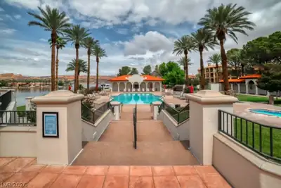 9 Porto Malaga Street, Henderson, NV 89011 Pool
