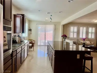 328 Cranstonhill Drive Kitchen