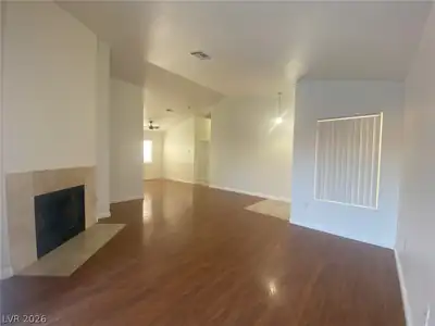 608 Maxley Court Living Room