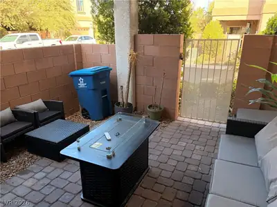 9573 Greensburg Avenue Patio