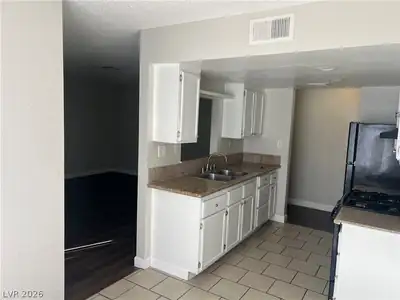 2853 Wheelwright Drive A, Las Vegas, NV 89121 Kitchen