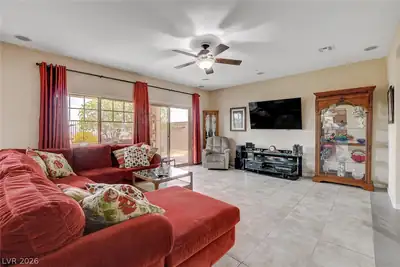 904 Pastel Dusk Court Living Room