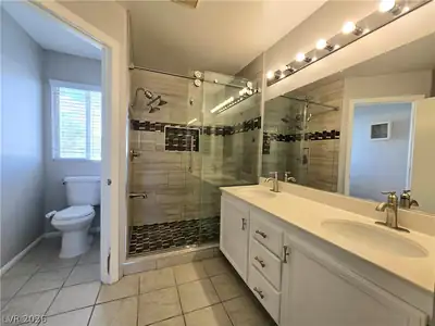10116 Black Duck Court Primary Bathroom