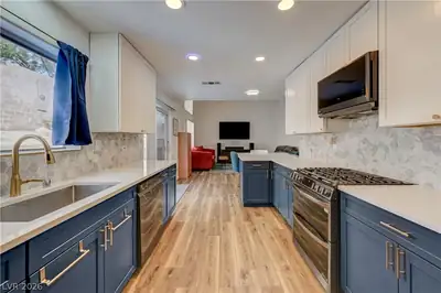 4713 Sun Glory Court, Las Vegas, NV 89130 Kitchen