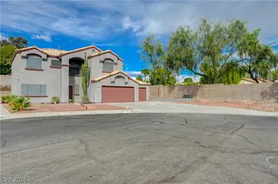 4713 Sun Glory Court, Las Vegas, NV 89130 Front of Structure