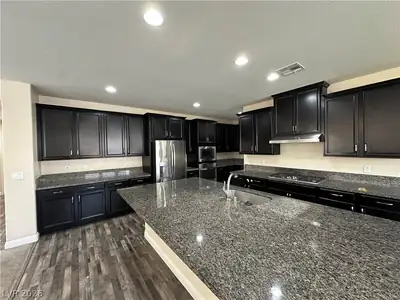 816 Bluebird Hill Avenue, North Las Vegas, NV 89084 