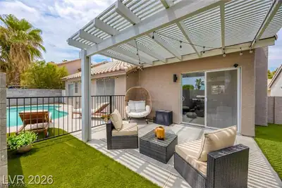 152 Cantamar Street, Henderson, NV 89074 Patio