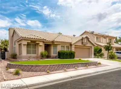 152 Cantamar Street, Henderson, NV 89074 Front of Structure