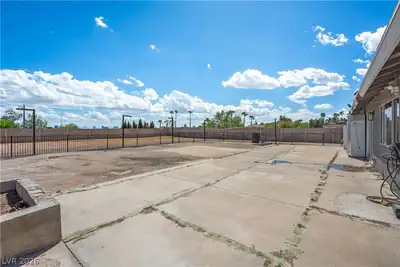 1936 Casa Vista Drive, Las Vegas, NV 89146 Patio