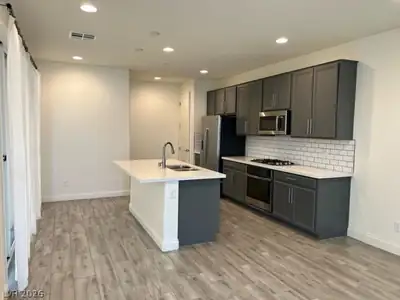 76 Kimberlite Drive, Henderson, NV 89011 Kitchen