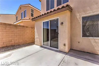 9188 Red Knoll Street Patio