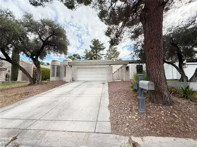 3174 Bel Air Drive, Las Vegas, NV 89109 Front of Structure
