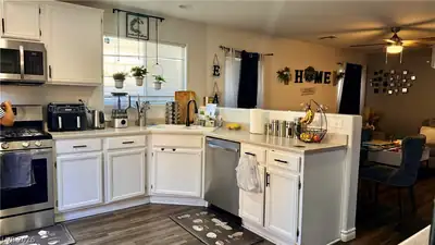 140 Wild Candlenut Court, Las Vegas, NV 89183 Kitchen