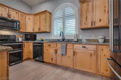 5730 North Park Street, Las Vegas, NV 89149 Kitchen