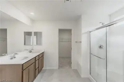3765 Osiris Avenue Primary Bathroom