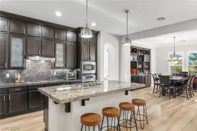 27 Contrada Fiore Drive, Henderson, NV 89011 Kitchen