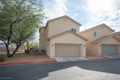 8904 Harmony Hall Avenue, Las Vegas, NV 89178 Front of Structure