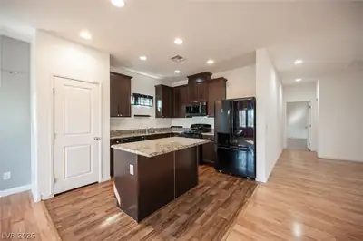 8904 Harmony Hall Avenue, Las Vegas, NV 89178 Kitchen
