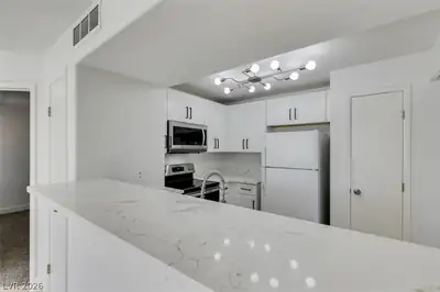 2300 East Silverado Ranch Boulevard 2198, Las Vegas, NV 89183 Kitchen