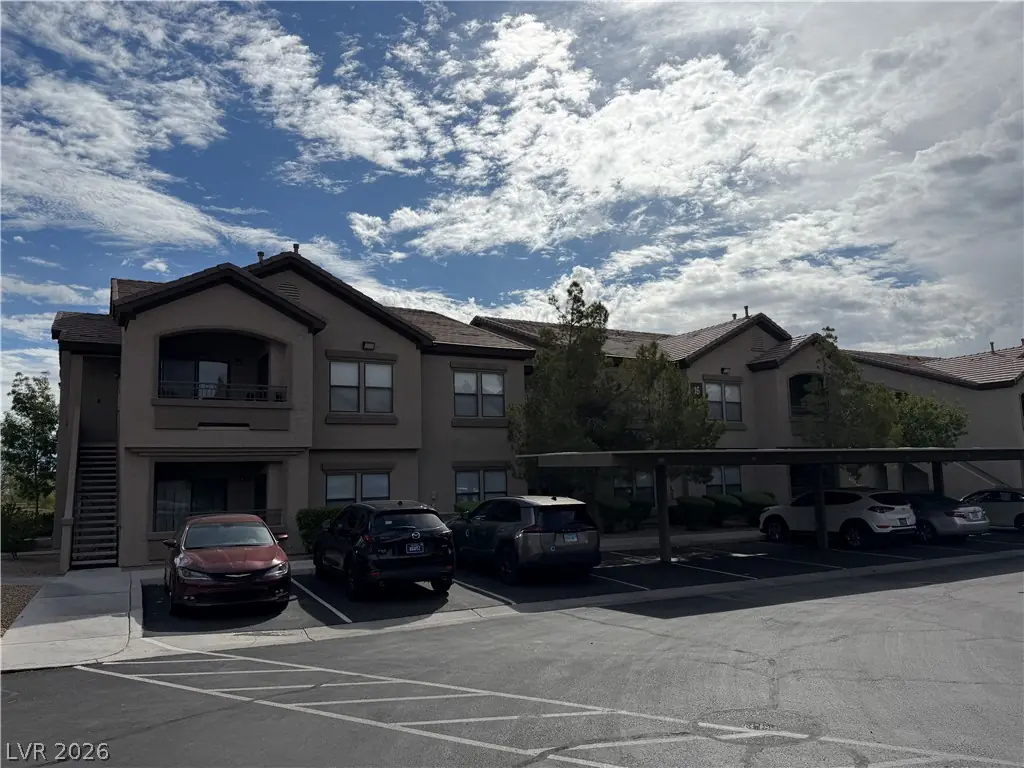 8250 North Grand Canyon Drive 1105, Las Vegas, NV 89166