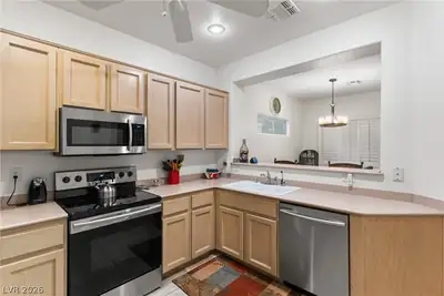 2625 Langford Avenue, Henderson, NV 89052 Kitchen