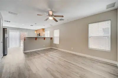 463 Royal Bridge Drive, Las Vegas, NV 89178 