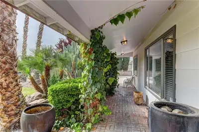 2925 South Bronco Street, Las Vegas, NV 89146 Patio