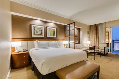 135 East HARMON Avenue 1817, Las Vegas, NV 89109 Bedroom