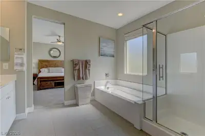 11261 Essence Point Avenue 103, Las Vegas, NV 89135 Primary Bathroom
