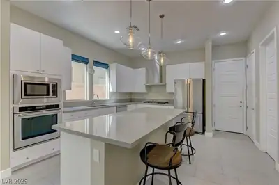 11261 Essence Point Avenue 103, Las Vegas, NV 89135 Kitchen
