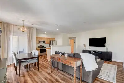 1520 Ruby Cliffs Lane 203 Living Room