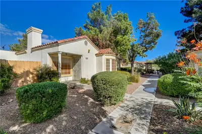 5424 Tassara Way 102, Las Vegas