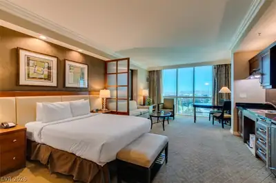 125 East HARMON Avenue 518, Las Vegas, NV 89109 Bedroom