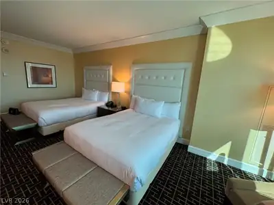 2000 North Fashion Show Drive 4400, Las Vegas, NV 89109 Bedroom