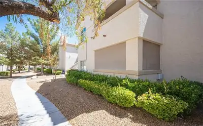 6480 Annie Oakley Drive 213 Las Vegas, NV 89120