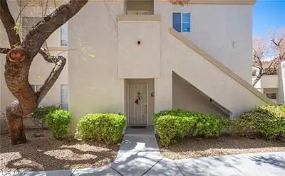 6480 Annie Oakley Drive 213, Las Vegas, NV 89120 Entry