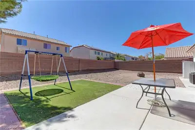 1263 Shimmering Glen Avenue, Henderson, NV 89014 Yard