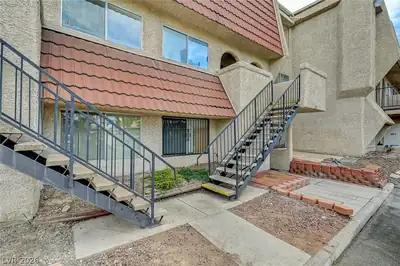 3567 Arville Street 702B, Las Vegas, NV 89103 