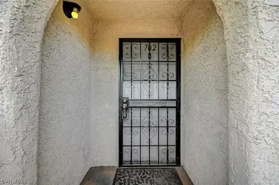 3567 Arville Street 702B, Las Vegas, NV 89103 