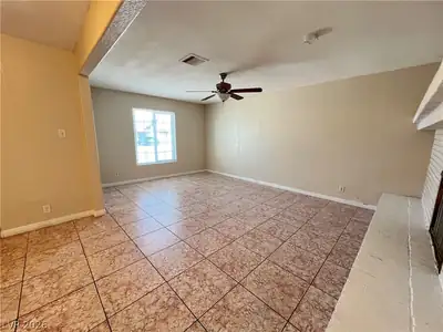 1304 Wengert Avenue, Las Vegas, NV 89104 Living Room