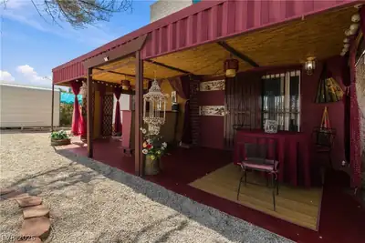 3232 Pawnee Drive, Las Vegas, NV 89169 Patio