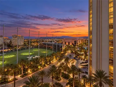 125 East HARMON Avenue 318 Las Vegas, NV 89109