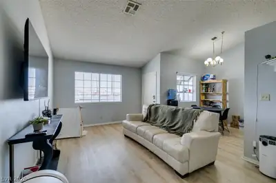 5335 Rod Court 104, Las Vegas, NV 89122 