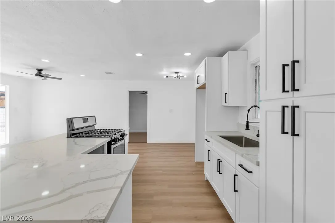 1115 Arrowhead Avenue, Las Vegas, NV 89106