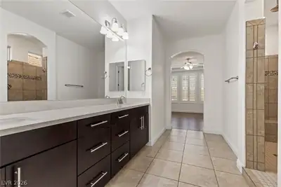 9982 Peaceful Peaks Avenue, Las Vegas, NV 89166 Primary Bathroom