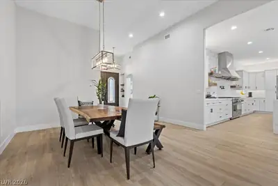 3096 Via Flaminia Court Dining Area