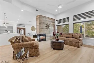 3096 Via Flaminia Court Living Room