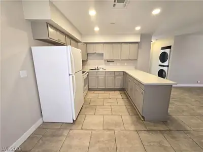 4300 North Lamont Street 291, Las Vegas, NV 89115 Kitchen